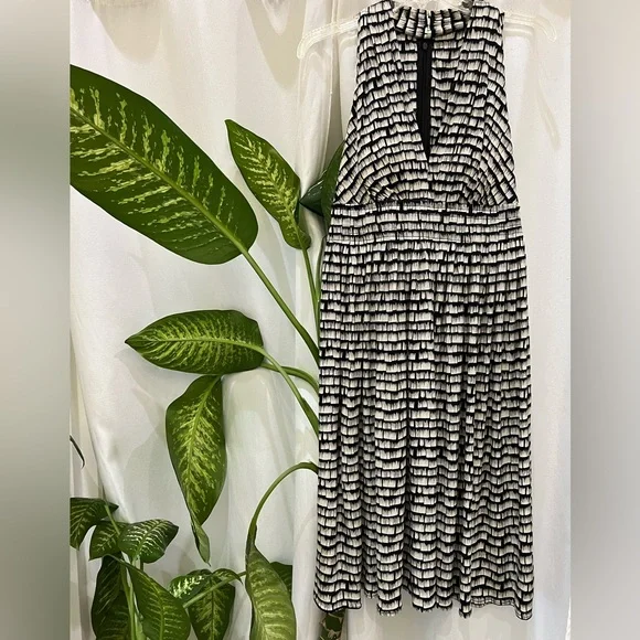 Calvin Klein | Dresses | Calvin Klein Womens Printed Vneck Dress Aline Blackwhite Midi Dress Size | Poshmark Calvin Klein | Dresses | Calvin Klein Womens Printed Vneck Dress Aline Blackwhite Midi Dress Size | Poshmark